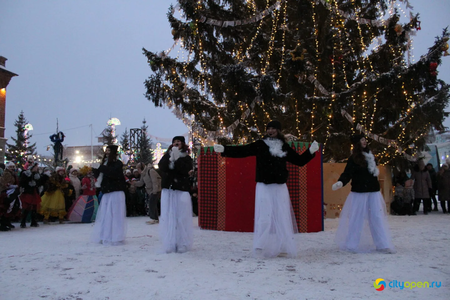 14/12/24 Открытие новогоднего городка в сквере им. Салавата Юлаева