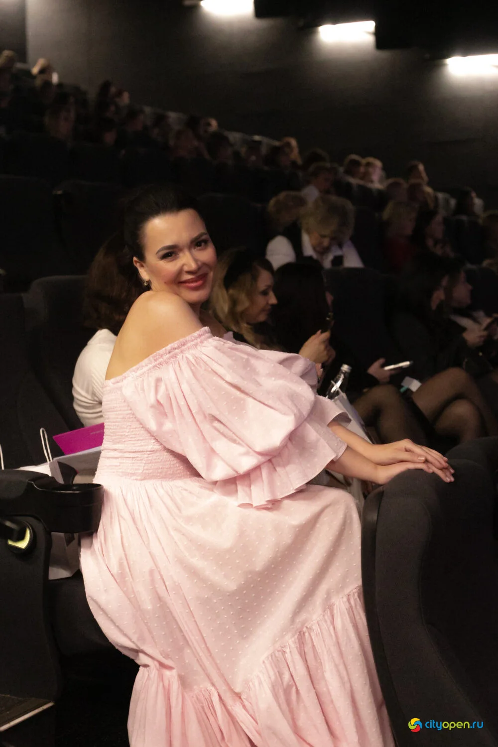 15/03/25 Форум «Женщина-бренд» @ Киноцентр «Кинопорт». Часть 2