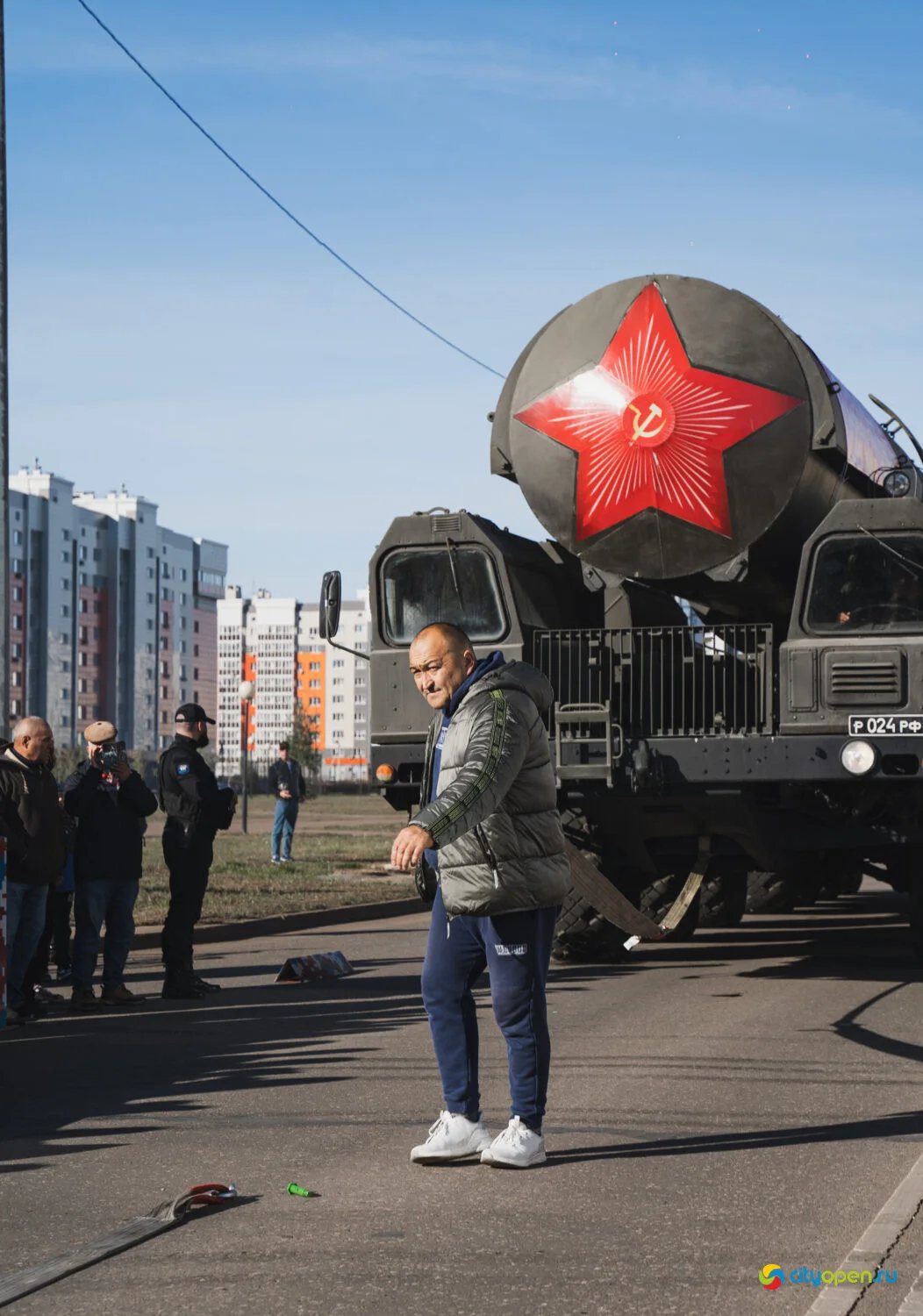 4/10/25 Мировой рекорд по буксировке ракетного комплекса «Тополь-М» @ пр. Октября