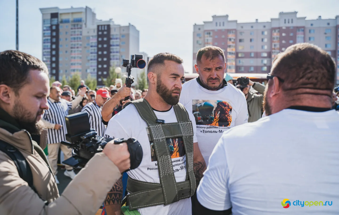 4/10/25 Мировой рекорд по буксировке ракетного комплекса «Тополь-М» @ пр. Октября