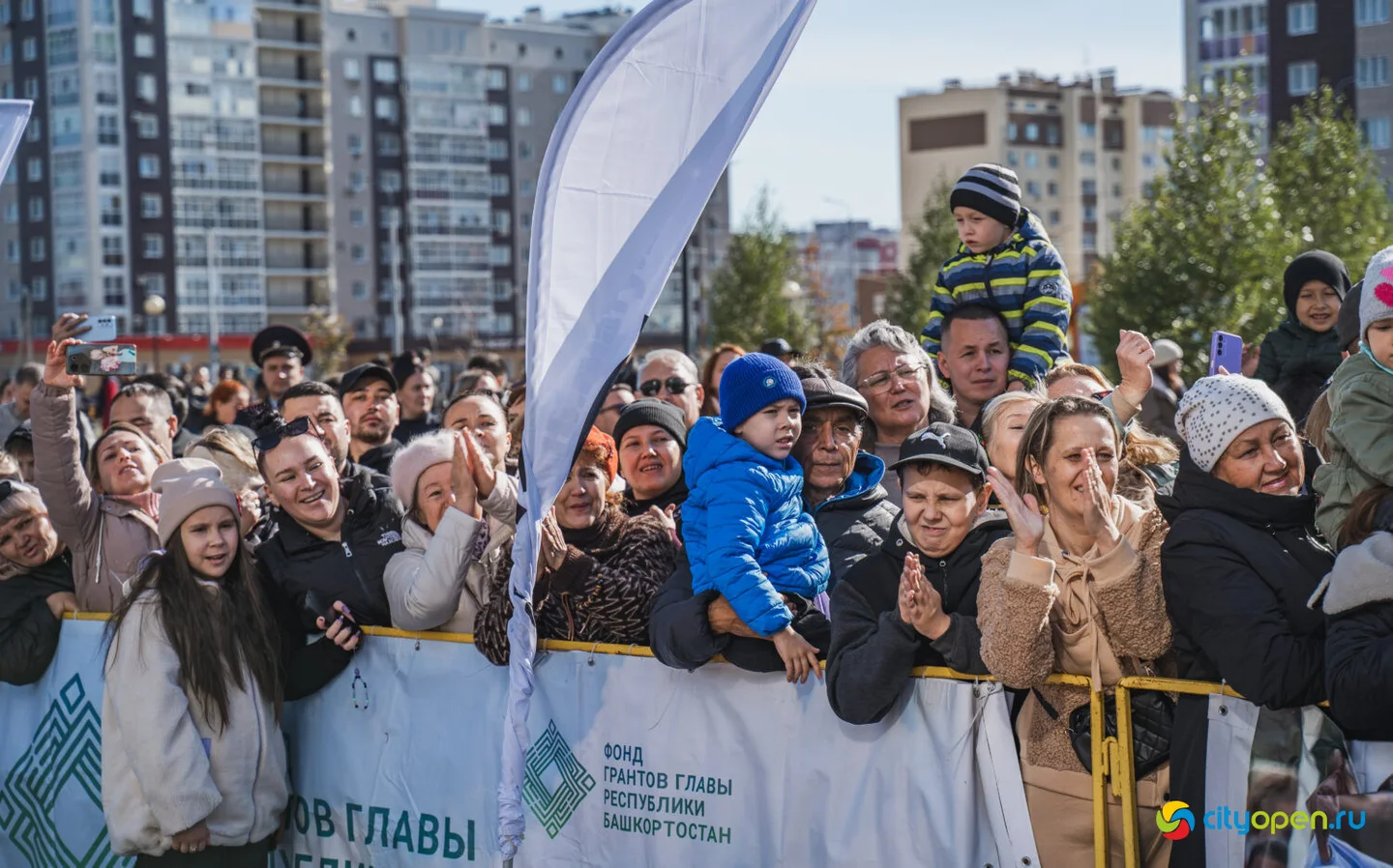 4/10/25 Мировой рекорд по буксировке ракетного комплекса «Тополь-М» @ пр. Октября