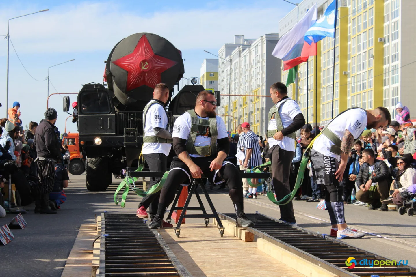4/10/25 Мировой рекорд по буксировке ракетного комплекса «Тополь-М»