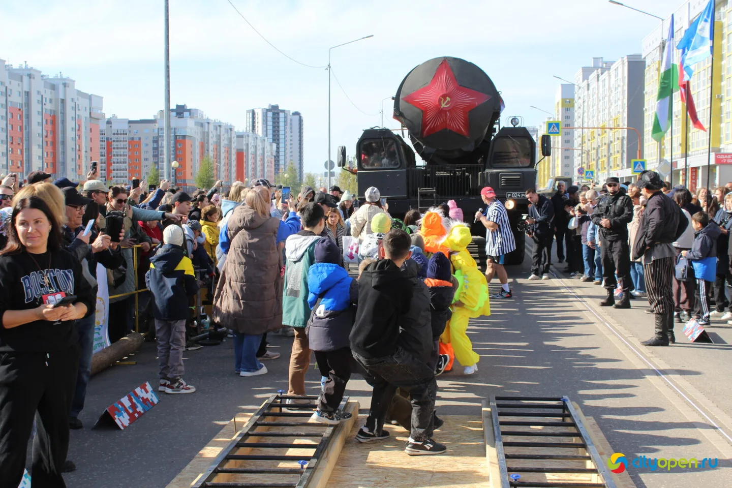 4/10/25 Мировой рекорд по буксировке ракетного комплекса «Тополь-М»