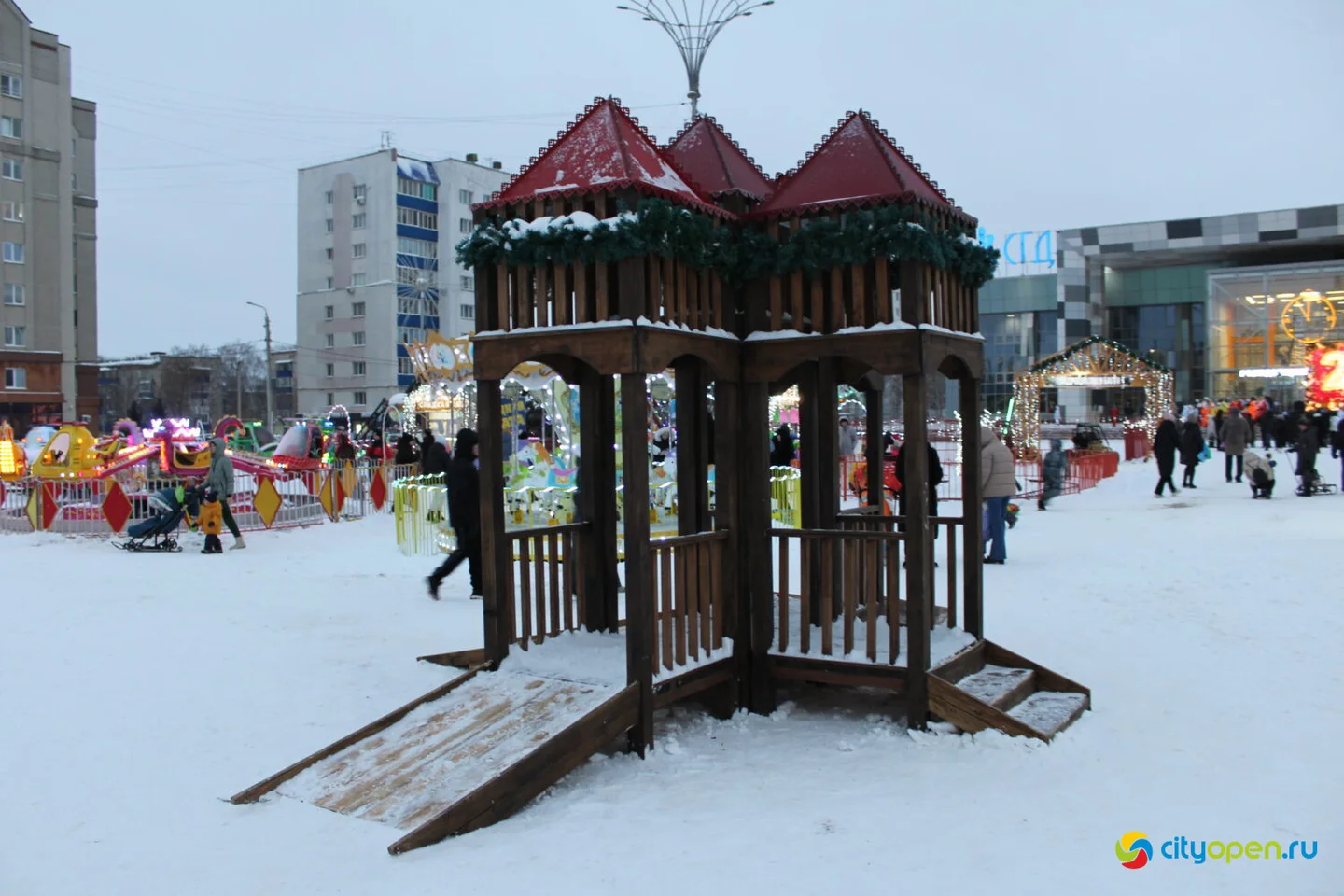 22/12/25 Открытие новогоднего городка на площади перед ГДК