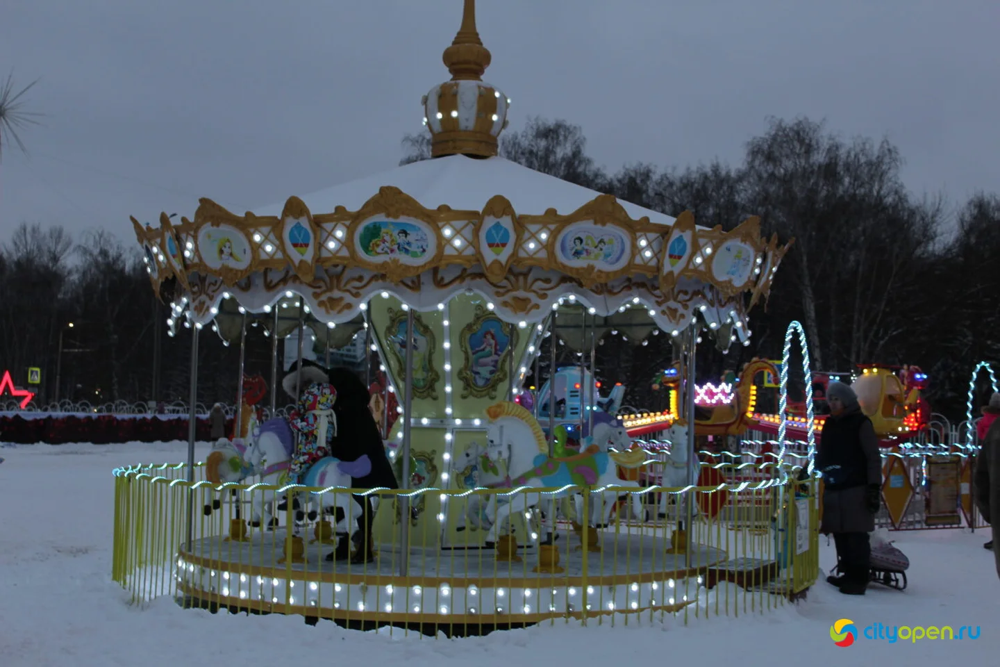 22/12/25 Открытие новогоднего городка на площади перед ГДК