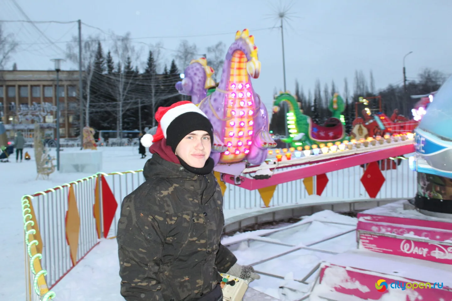 22/12/25 Открытие новогоднего городка на площади перед ГДК