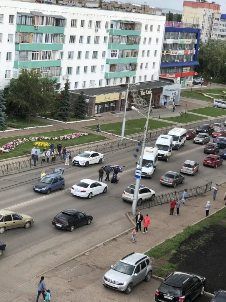 Авария с мотоциклом в районе Дома быта в Стерлитамаке