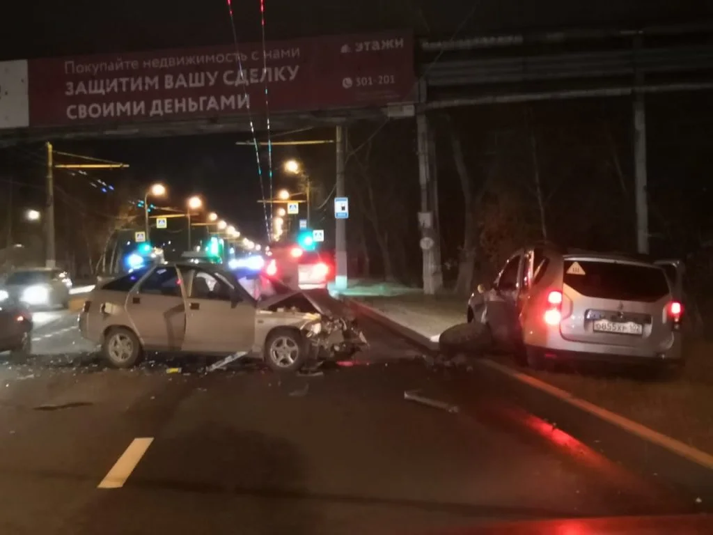 В Стерлитамаке на Уфимском тракте сильная авария