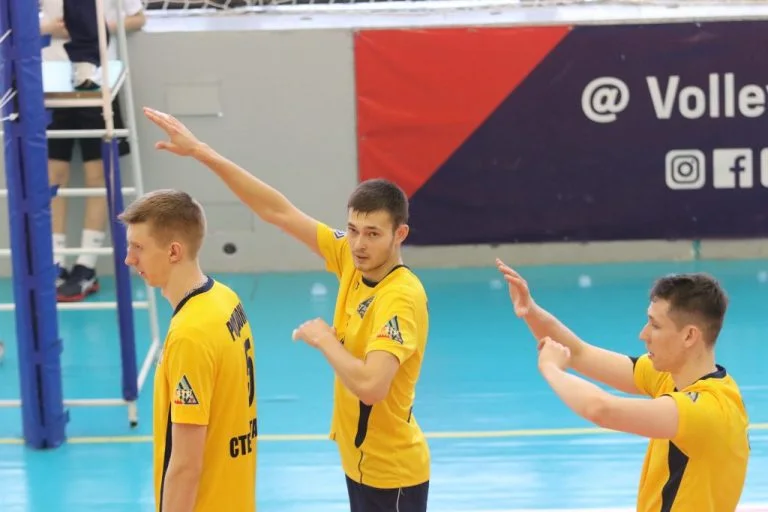 Результаты 4-го тура Чемпионата России по волейболу