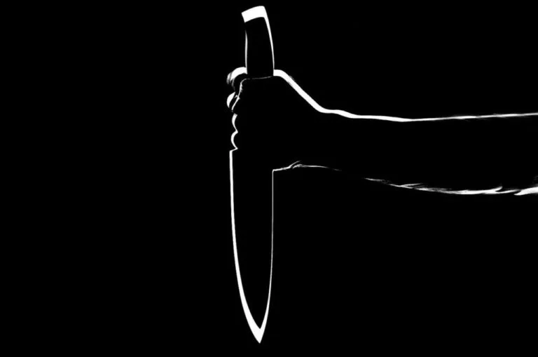 В Стерлитамаке в квартире на Братской нашли окровавленное тело мужчины