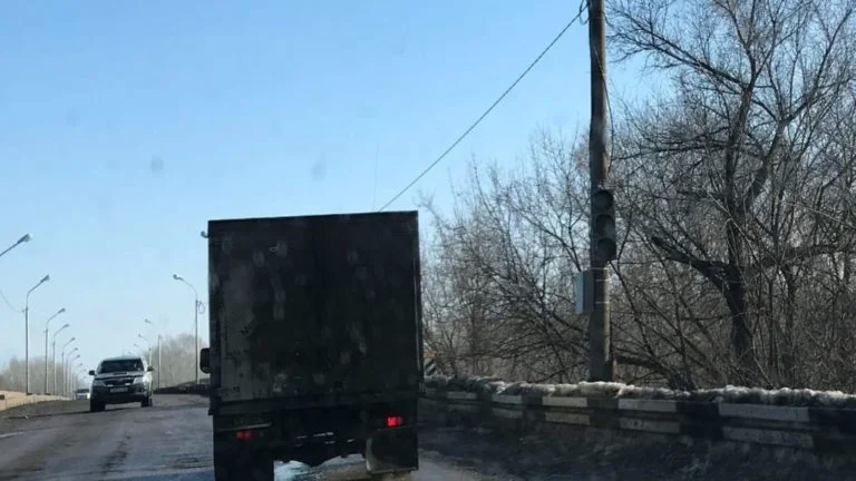 На Бельском мосту ввели реверсивное движение для автотранспорта