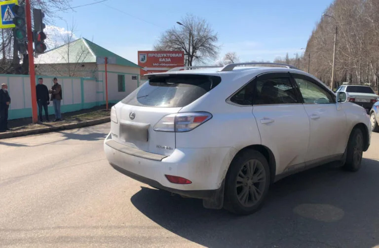 В Стерлитамаке водитель Lexus сбил женщину под «зеленым» светофором