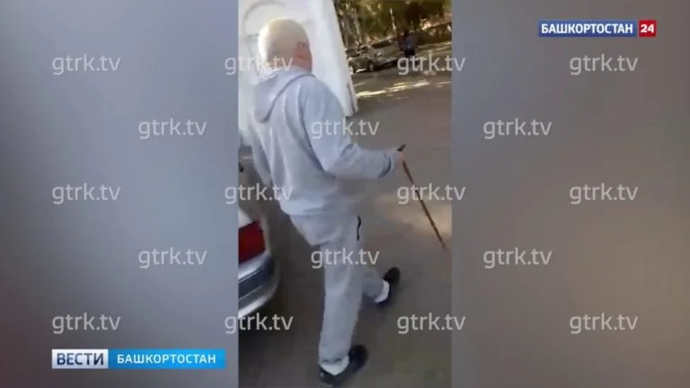 В Стерлитамаке мужчина хладнокровно таскал по асфальту окровавленную собаку