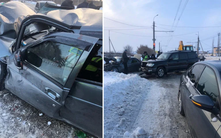 В Стерлитамаке из-за водителя Lexus в ДТП пострадали два человека