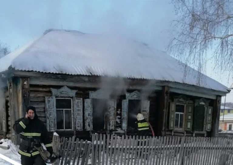 В Стерлитамакском районе при пожаре в доме погиб пенсионер