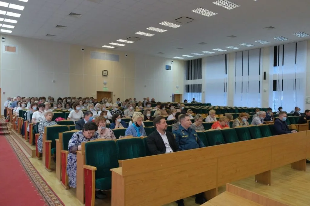«Не бойтесь испортить статистику»: мэр Стерлитамака поручил обезопасить школы