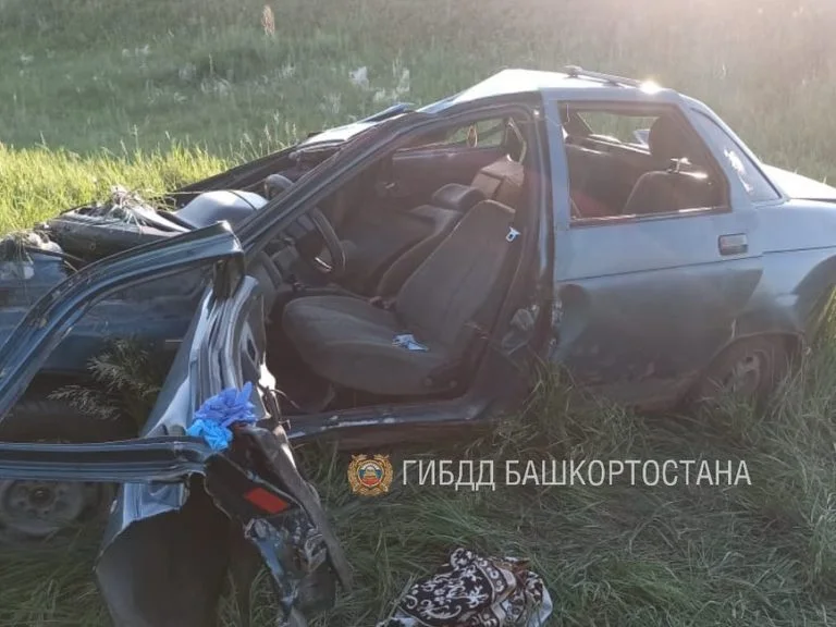 Авто смято, водитель погиб: житель Стерлитамака вылетел с дороги на трассе