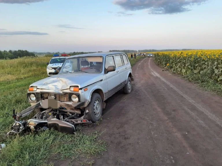 Житель Стерлитамака попал в ДТП с мопедом, погиб подросток