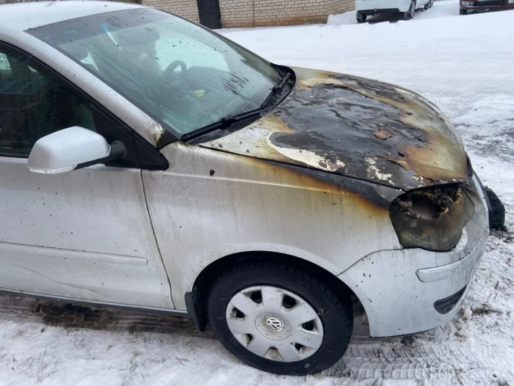 В Стерлитамаке мужчина получил ожоги, пытаясь потушить автомобиль