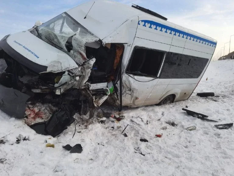 ДТП с автобусом в Стерлитамакском районе: госпитализировано 5 человек