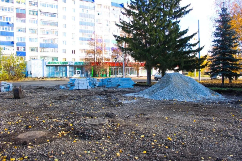 В Стерлитамаке стартовало благоустройство сквера перед ж/д вокзалом