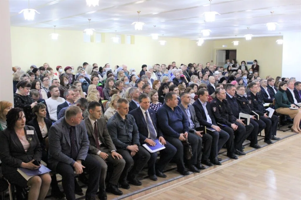 Проблемы с автобусами и отсутствие аптек: жители микрорайона в Стерлитамака лично озвучили жалобы мэру