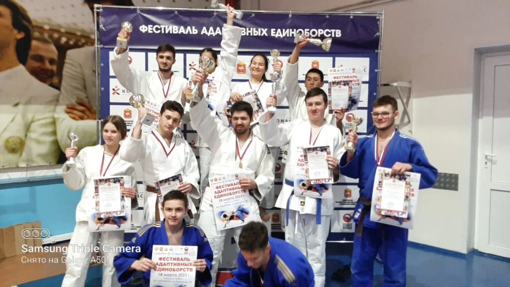 Новый комплект медалей привезли с соревнований спортсмены из Стерлитамака
