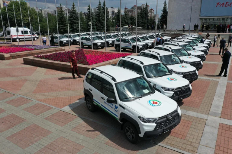 Стерлитамак получил новый транспорт для транспортировки маломобильных пациентов