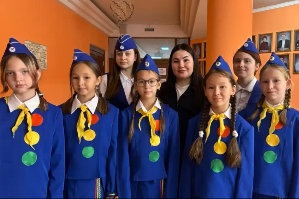 Школьникам Стерлитамака вручили удостоверения юных пешеходов