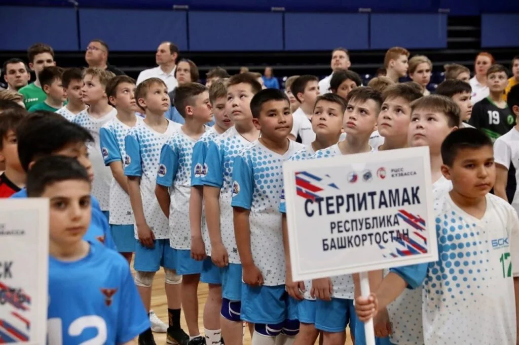 Юные гандболисты из Стерлитамака сыграют в полуфинале Первенства России