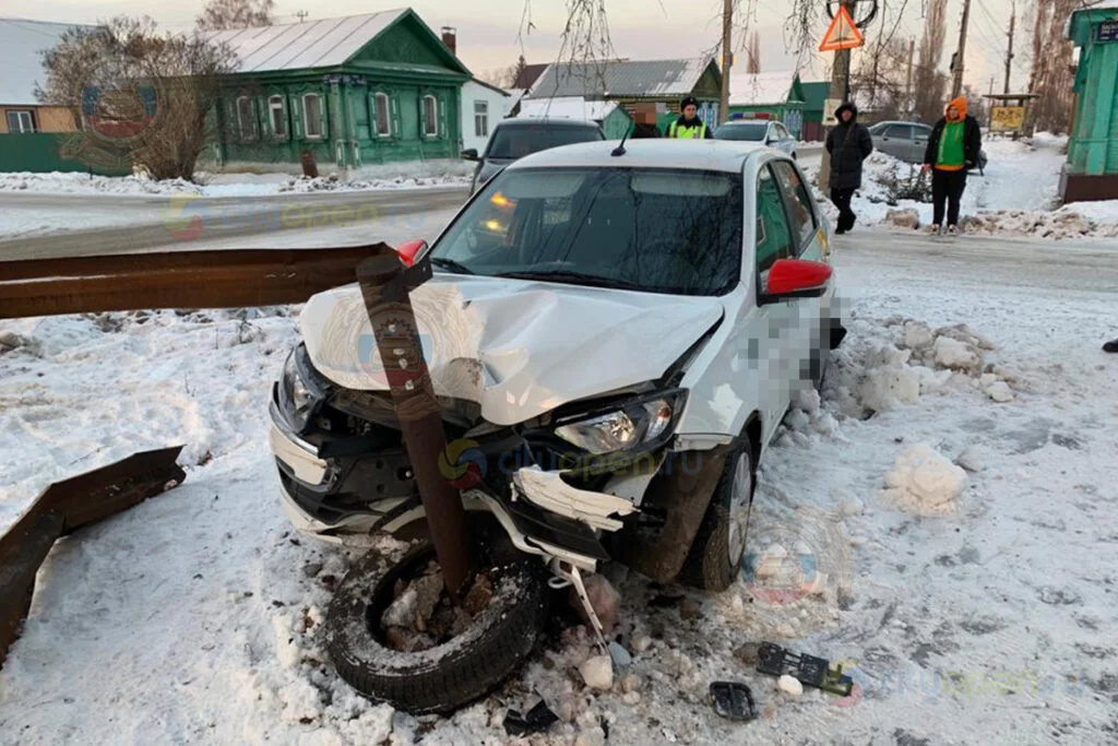 В Стерлитамаке автоледи спровоцировала ДТП с участием такси