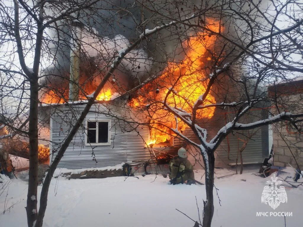 В Стерлитамаке при пожаре в частном доме пострадал мужчина