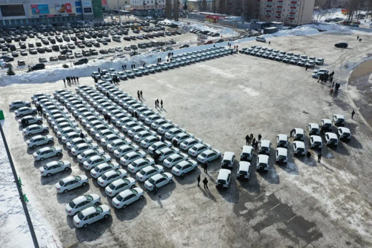 ГКБ №1 Стерлитамака передали новые автомобили для доставки пациентов