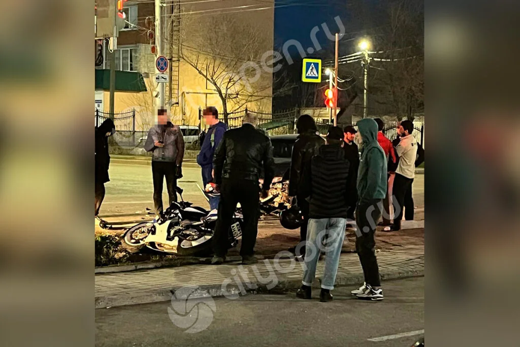 В Стерлитамаке столкнулись автомобиль и мотоцикл: подробности от Госавтоинспекции
