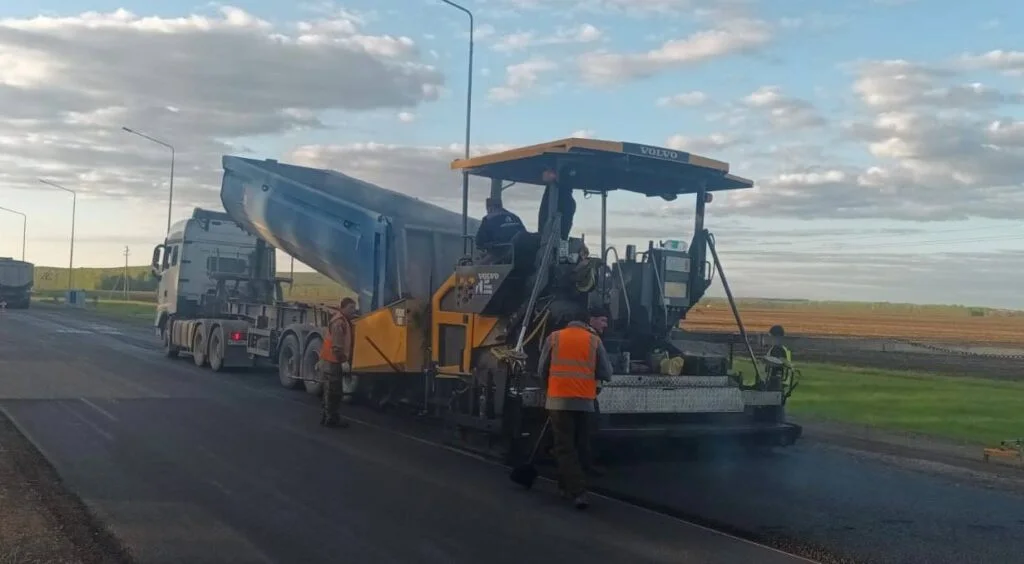 На трассе между Стерлитамаком и Уфой ремонтируют дорогу