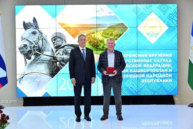 СОТРУДНИК СНХЗ ПОПОЛНИЛ РЯДЫ ЗАСЛУЖЕННЫХ ХИМИКОВ РФ