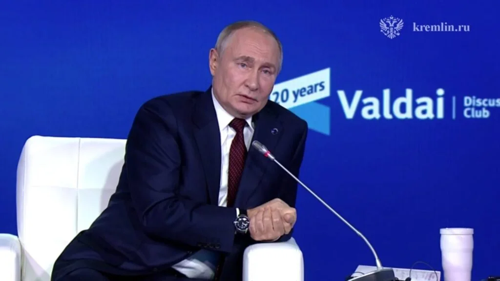 Владимир Путин поздравил Дональда Трампа с избранием на пост президента США