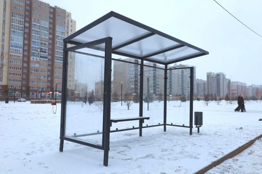 В Стерлитамаке установили новые остановочные павильоны