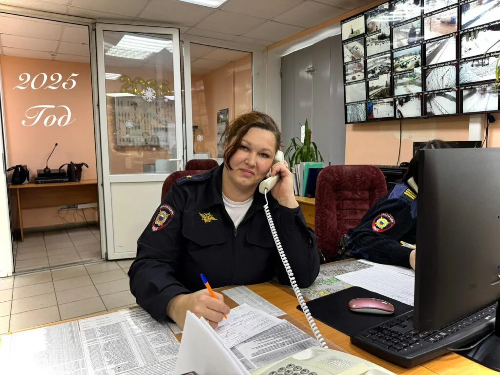 Сообщить о грабеже и просто поздравить: с чем звонят в полицию Стерлитамака в новогоднюю ночь