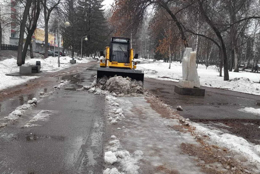 В Стерлитамаке к началу апреля поручено очистить город и оцифровать ямы