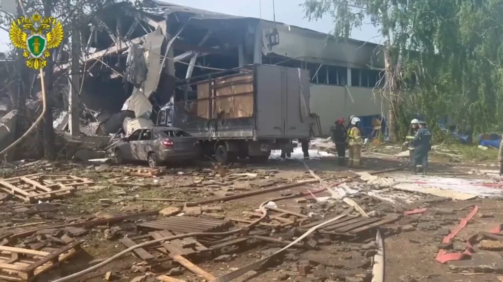 СК возбудил уголовное дело по факту взрыва на заводе в Салавате